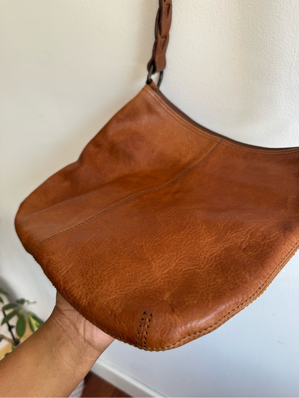 Banana Republic Genuine Leather Shoulder Bag Hobo Bag Crossbody - Picture 7 of 15
